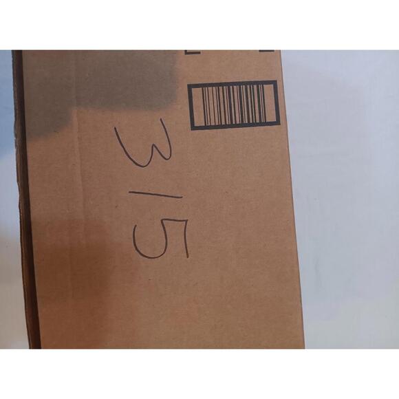 Sneakers - Picture 4 of 4